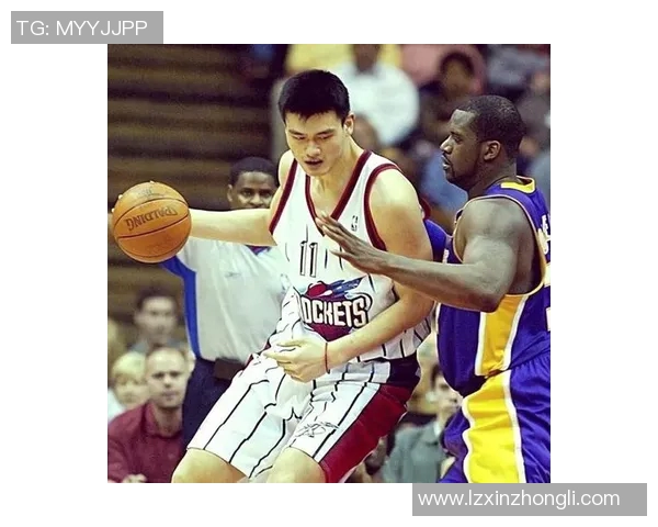 姚明在球场上的表现为何缺乏霸气与统治力的深度剖析 姚明在球场上的表现为何缺乏霸气与统治力的深度剖析