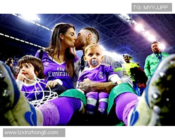 众多女友环绕的足球明星们的爱情故事与生活揭秘